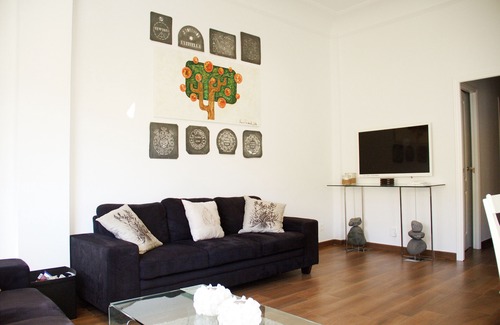 La Petxina Apartment | CENTER 8 guests/A.C./WIFI/PARKING/LUXURY/connected to all destinations