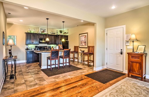 Silver Point Condo | Center Hill Lake Rental: Steps to Hurricane Marina