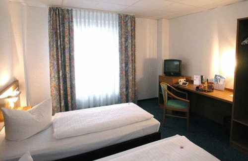 Hirschaid Hotel | Center Hotel Drive Inn