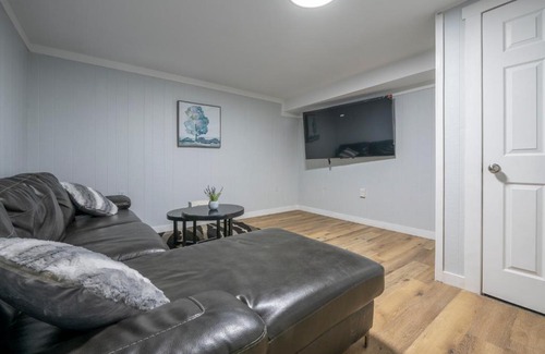 Highland Park Apartment | CenterStreet-Cozy 1bedroomSuite