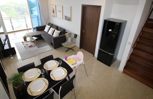 Thomson Road Apartment | ★Central 1600sft 4BR @ Novena 用心的民宿★