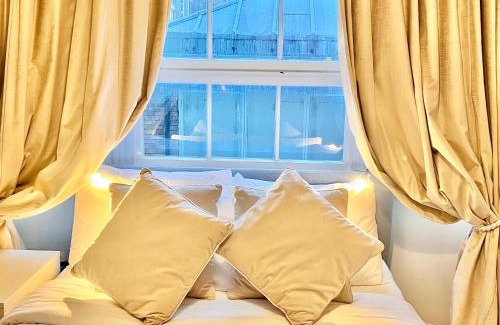 City of Westminster Apartment | Central 2 Bed in Oxford Street