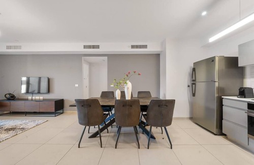 Jerusalem City Centre Apartment | Central 2-Bedroom Apartment with Modern Amenities
