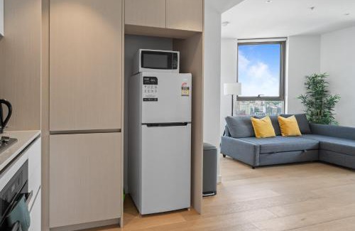 Chinatown Apartment | Central 2 Bedroom Condo Haymarket