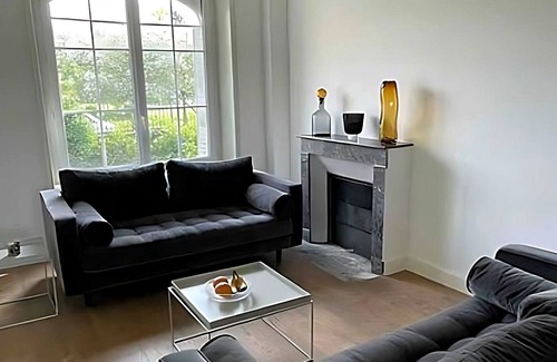 Flers House | Central 6 Bedroom Maison de Maitre in bustling town of Flers