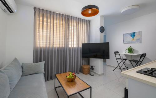 Beersheba Apartment | Central and beautiful - MORE apartments