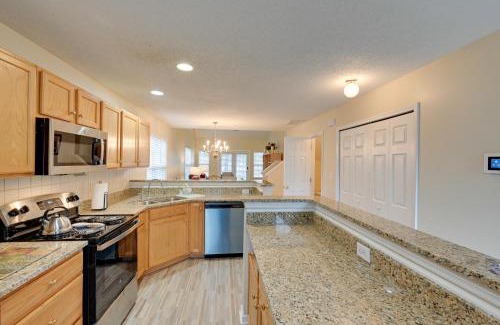 Greensboro House | Central and Spacious Townhome in Greensboro!