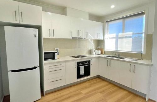 Dandenong Apartment | Central Apartment near Dandenong Hospital & Market