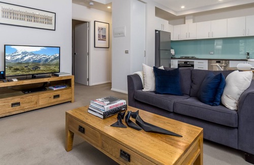 Capital Hill Apartment | Central Apartment, Opposite Parliament House