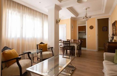 Ruzafa Apartment | Central Apartment Sleeps 6 Fast Wi-Fi 2 Bathrooms