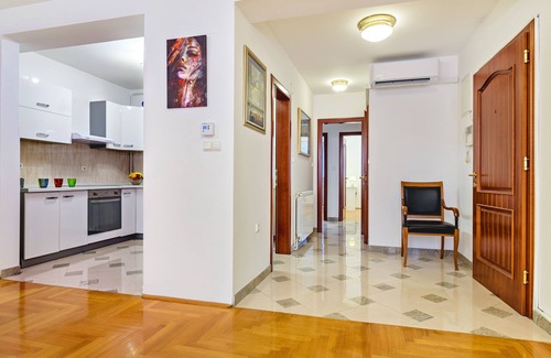 Donji Grad Apartment | Central apartment Smiley