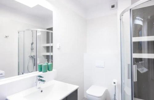 Katowice Apartment | Central Apartments Katowice - City Center - Cozy One Bedroom Apartment - O10