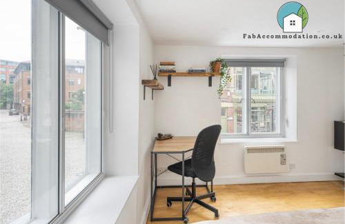 Redcliffe Apartment | Central Apt-2Bed 2Bath-AC unit-By FabAccommodation