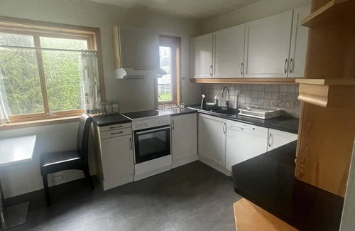 Tromso Apartment | Central Arctic Apartment - 4 Bedrooms and parking
