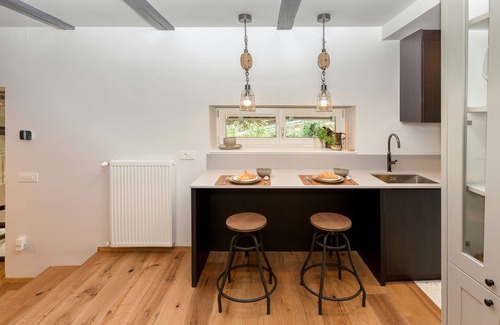 Preddvor House | Central Area - New sweet valley cottage & stream