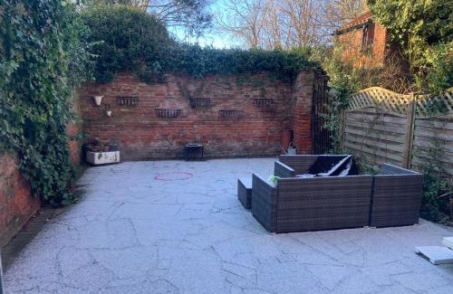 Beverley House | Central Beverley 4-Bedroom Townhouse