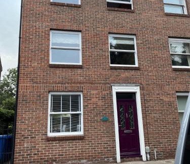 Beverley House | Central Beverley 4-Bedroom Townhouse