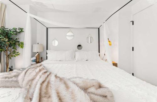 Shawmut Apartment | Central Boston Two-Bedroom Two-Bath Suite