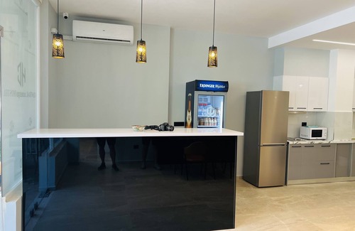 Qender Hostel | Central Boutique Hostel