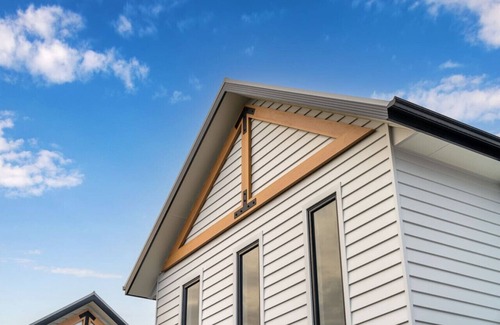 Beechworth Apartment | Central brand new studio