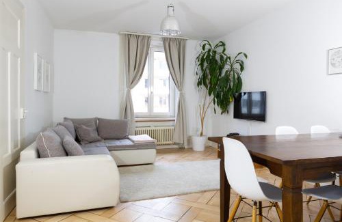 Lucerne Apartment | Central Bright & Cozy Apartments