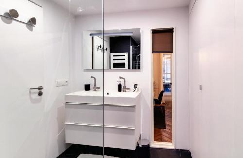 Griffon - Royale Apartment | Central & Cosy 2BR Opera/Terreaux - Check-in 24/7