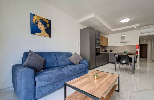 Ta' Giorni Apartment | Central, fully equipped 1BR Apt in St. Julian's