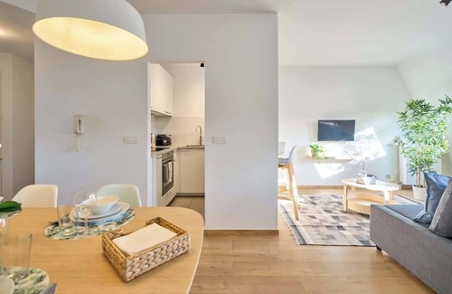 Lower Town Apartment | Central Grand Place Escape 6