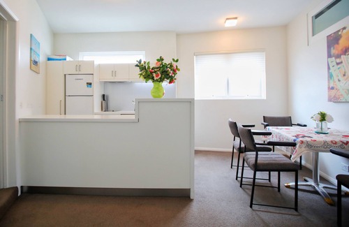Sullivan's Cove Apartment | Central Hobart - Beautiful Apartment