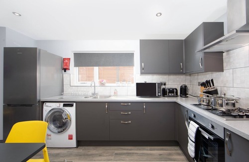 Ashford House | Central home for Contractors, travellers, businesses and families