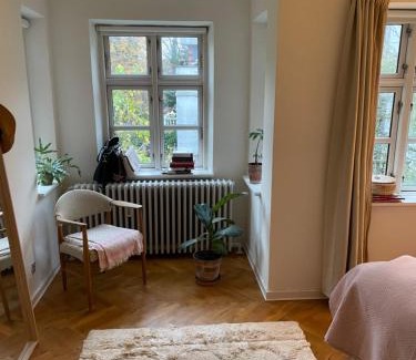 Odense House | Central lejlighed med udsigt til parken