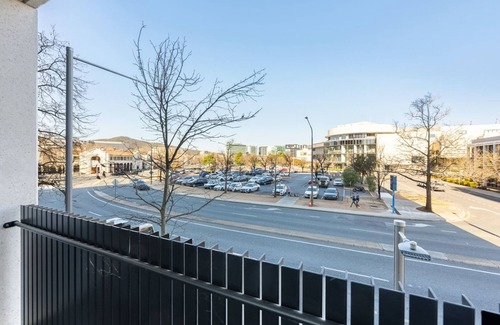 City West Apartment | Central located 2 bedroom Apartment in Canberra