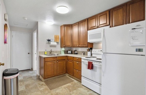 Snohomish Apartment | Central Location, Cozy Furnished Apartment #4.
