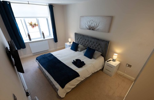 Montpelier Apartment | Central Modern 1 Bedroom Apartment