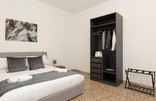 Gianicolense Apartment | Central Modern Apartment - Trastevere & Vaticano