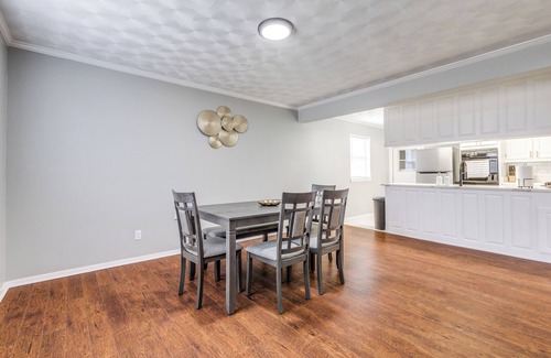 Haltom City House | Central Modern DFW Perfect for Families & Groups!