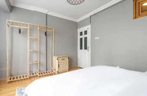 Moda Apartment | Central Modern Flat 1 min Bull Statue in Kadıkoy