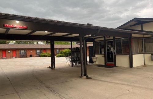 Fort Morgan Hotel | Central Motel