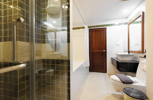 Samut Sakhon Hotel | Central Place Hotel