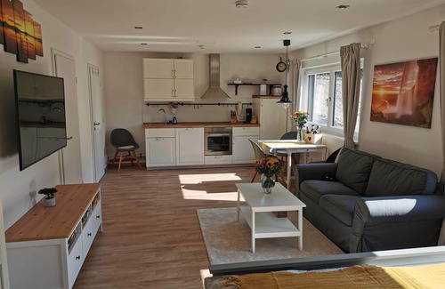 Tutzing Apartment | CENTRAL & QUIET - between Munich and the mountains... on Lake Starnberg