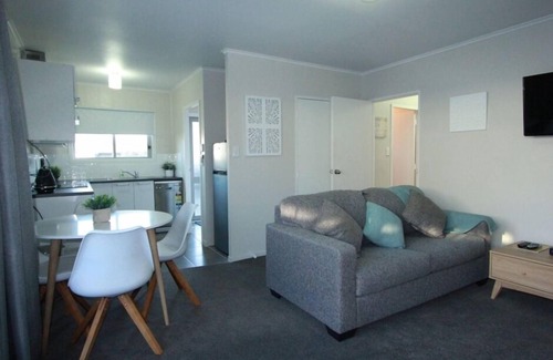 Rotorua Apartment | Central Rotorua Unit with spa pool