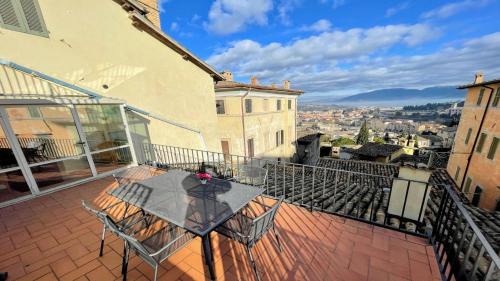 Spoleto Apartment | Central Spoleto 6 guests apt with terrace