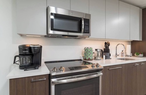 Central Square Apartment | Central Square 2BR Condo near Harvard & MIT Spacious Gym & Work