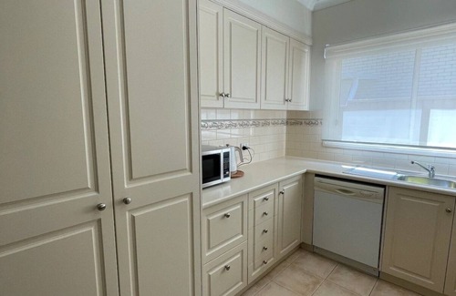 Swan Hill House | Central Town house 180mtrs to the main street