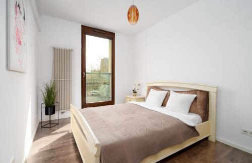 Centrum Apartment | Central Warsaw Apartment - Great Location - One Bedroom Apartment - Kolejowa
