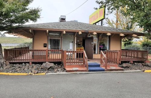 Centralia Hotel | Centralia Inn