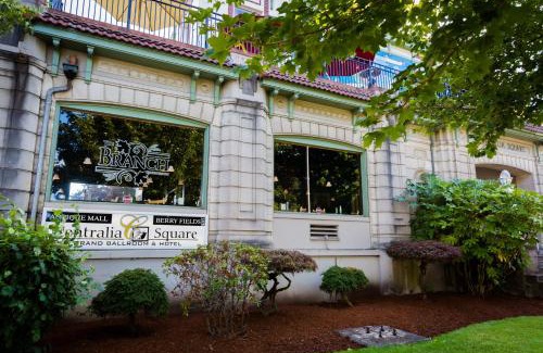 Centralia Hotel | Centralia Square Grand Ballroom and Vintage Hotel