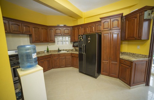 Jarabacoa Apartment | Centrally Located Lovely 3-bedroom Rental unit with Free parking