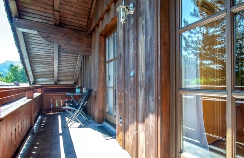 Bad Ischl Apartment | Centrally but quietly located apartment Sisipark with 2 balconies