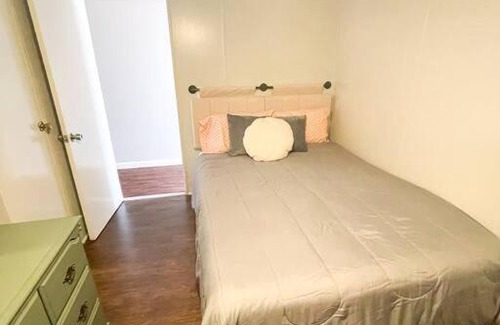 Claiborne House | Centrally located 3 bedroom